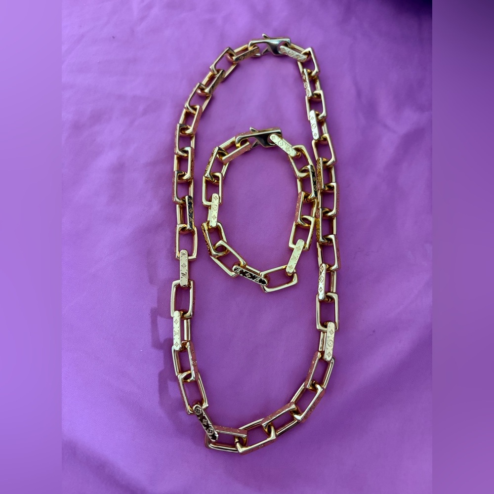 Elegant Gold Chain Necklace and Bracelet Set